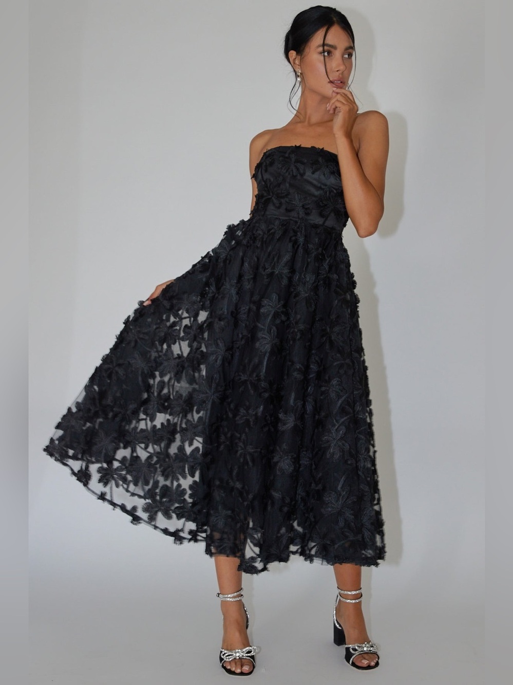 Selfie Leslie Dori 3D Floral Embellished Strapless Midi Dress Black